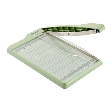 Lisa Horton Crafts Guillotine Paper Trimmer