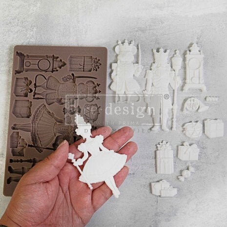 Prima Marketing Re-Design Mould - Nutcracker Party 5x8 Inch Decor Mould